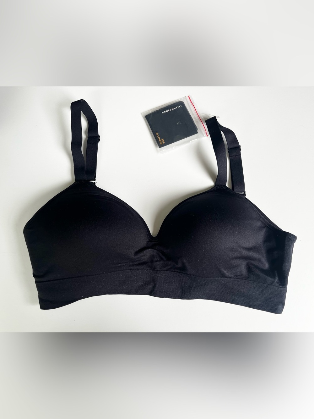 Underoutfit The Infinite Support Black Bra 467 size Large